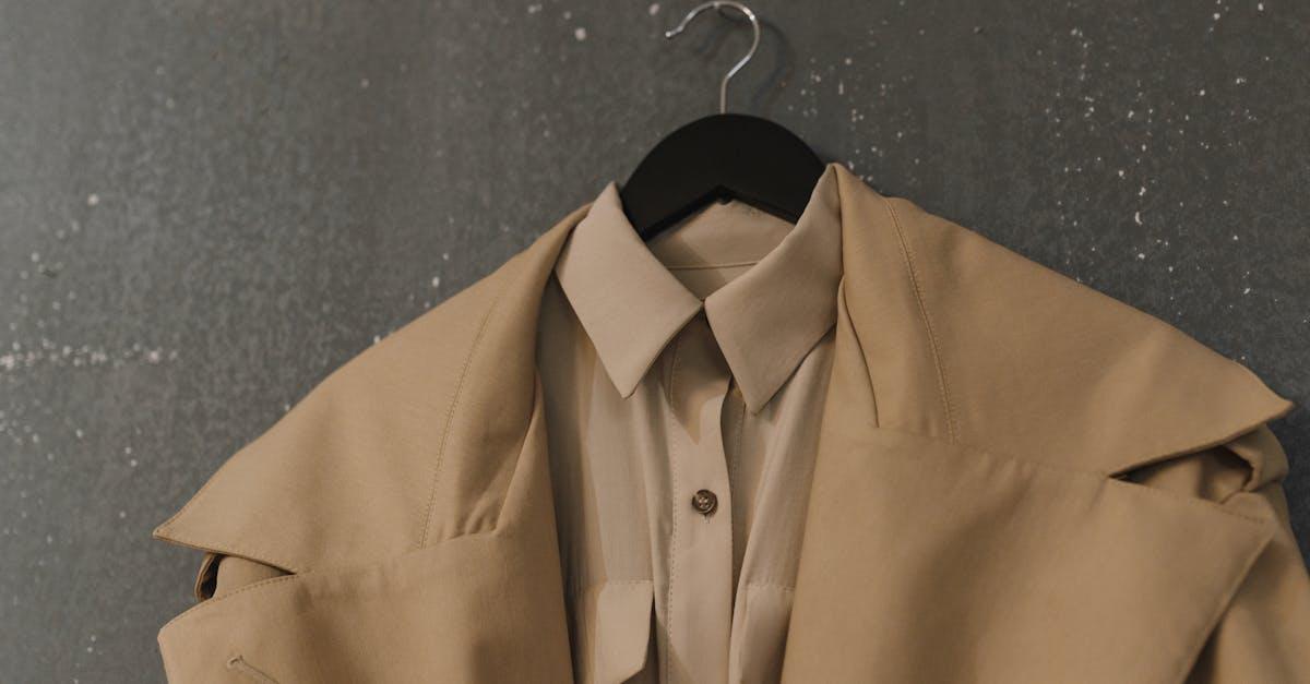 Zbuduj męską kapsułową garderobę: 20 kluczowych elementów, setki stylizacji bez wysiłku