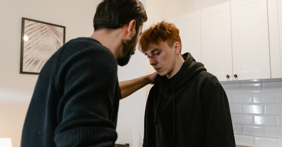 Odnaleźć siebie na nowo: męski przewodnik przez kryzys tożsamości