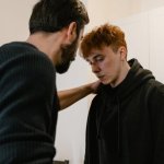 Odnaleźć siebie na nowo: męski przewodnik przez kryzys tożsamości