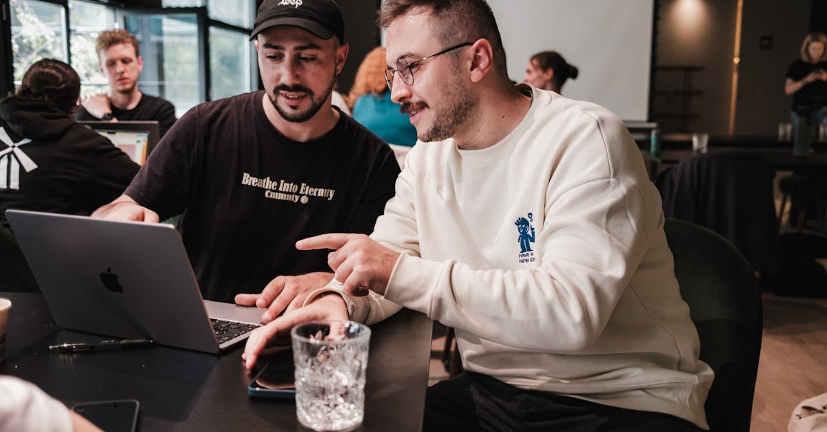 Męska rozmowa bez tarć: proste zasady NVC, które zmienią Twoje relacje