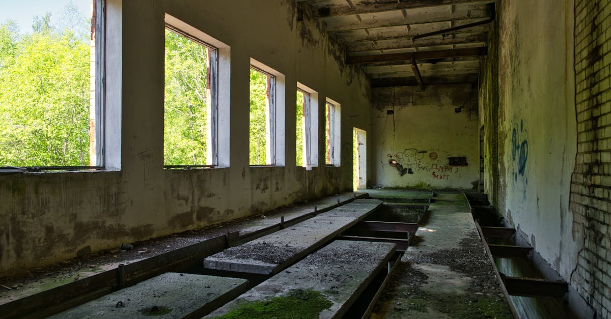 Polska poza szlakiem: 15 opuszczonych miejsc dla miejskich odkrywców