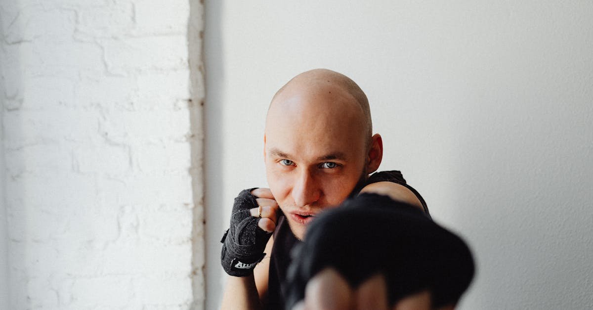 Wejdź do ringu bez obaw: jak zacząć boks w dorosłym życiu