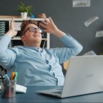 Jak zamienić potknięcia w trampolinę: mentalne nawyki ludzi, którzy przekuwają porażki w sukces