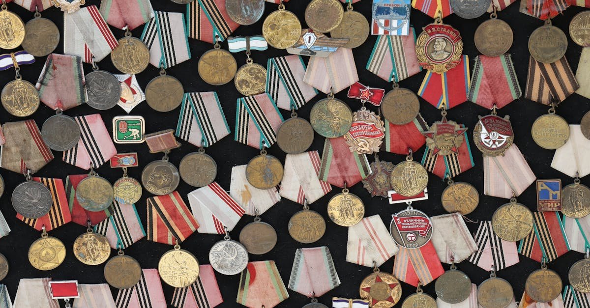 Odznaczenia, które opowiadają: jak zacząć i rozwijać kolekcję medali wojskowych