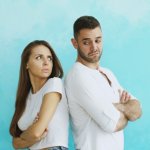 Od lęku do bliskości: sprawdzone sposoby na oswojenie zazdrości w związku